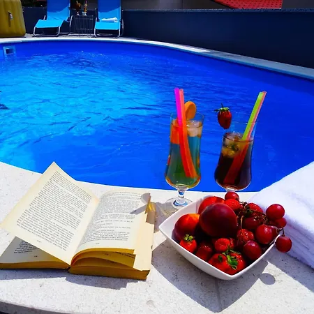 With Swimming Pool Near Sea * 德拉马利