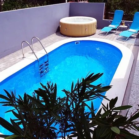 Villa With Swimming Pool Near Sea
